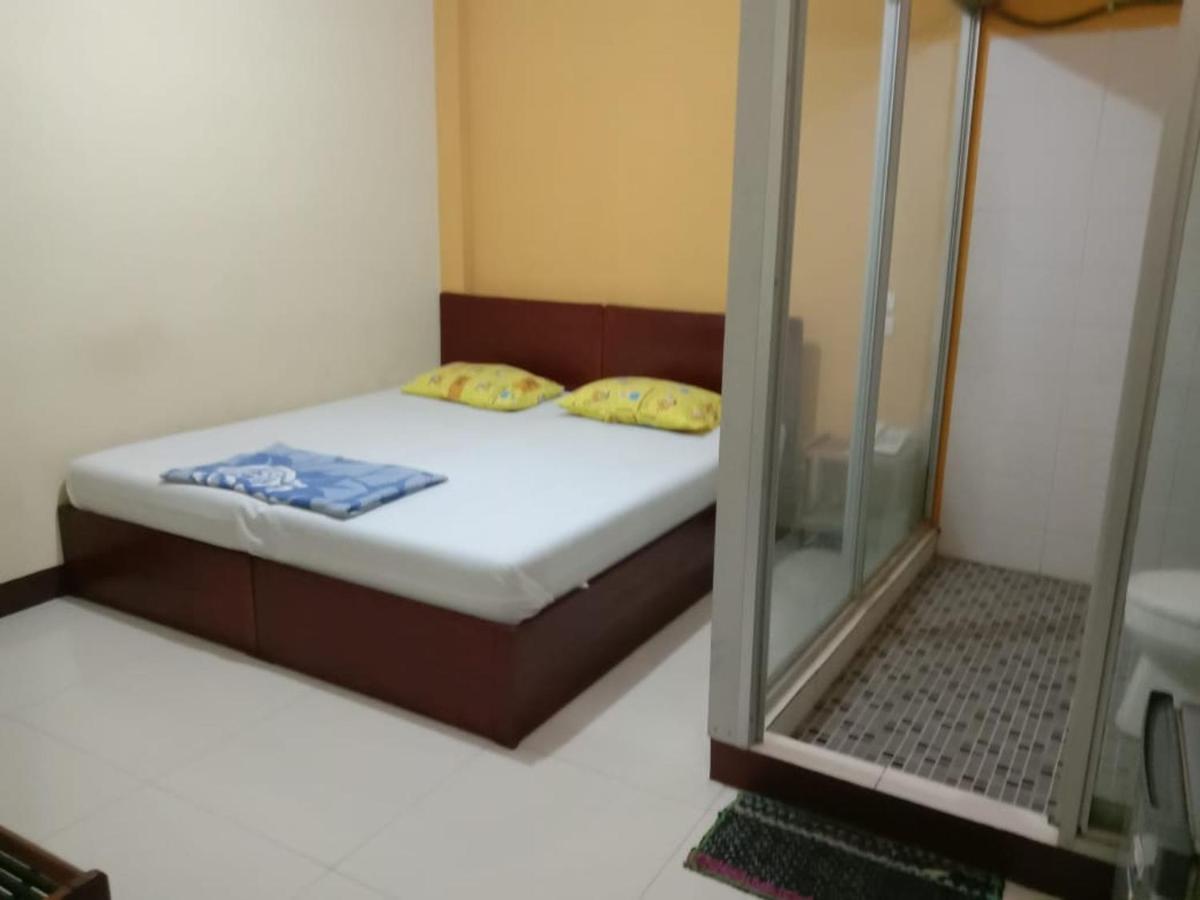 Grand Hotel Pemangkat 外观 照片